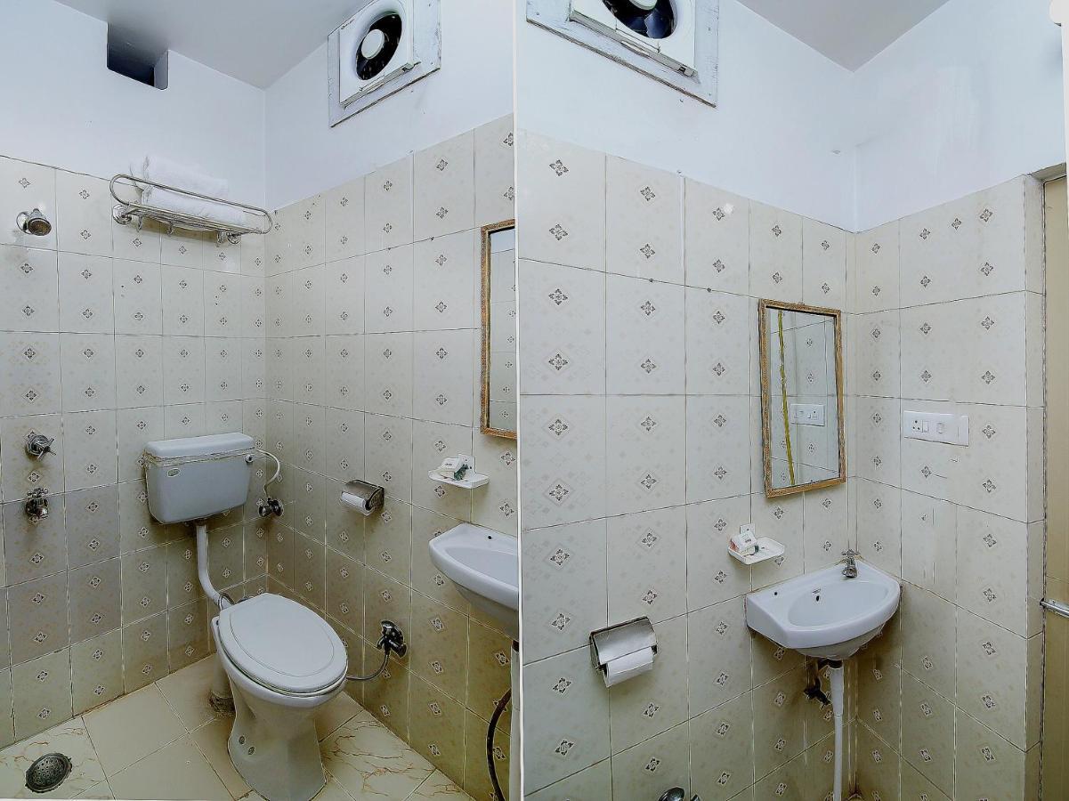 Oyo Flagship 4434 Earth Inn Lucknow Bagian luar foto