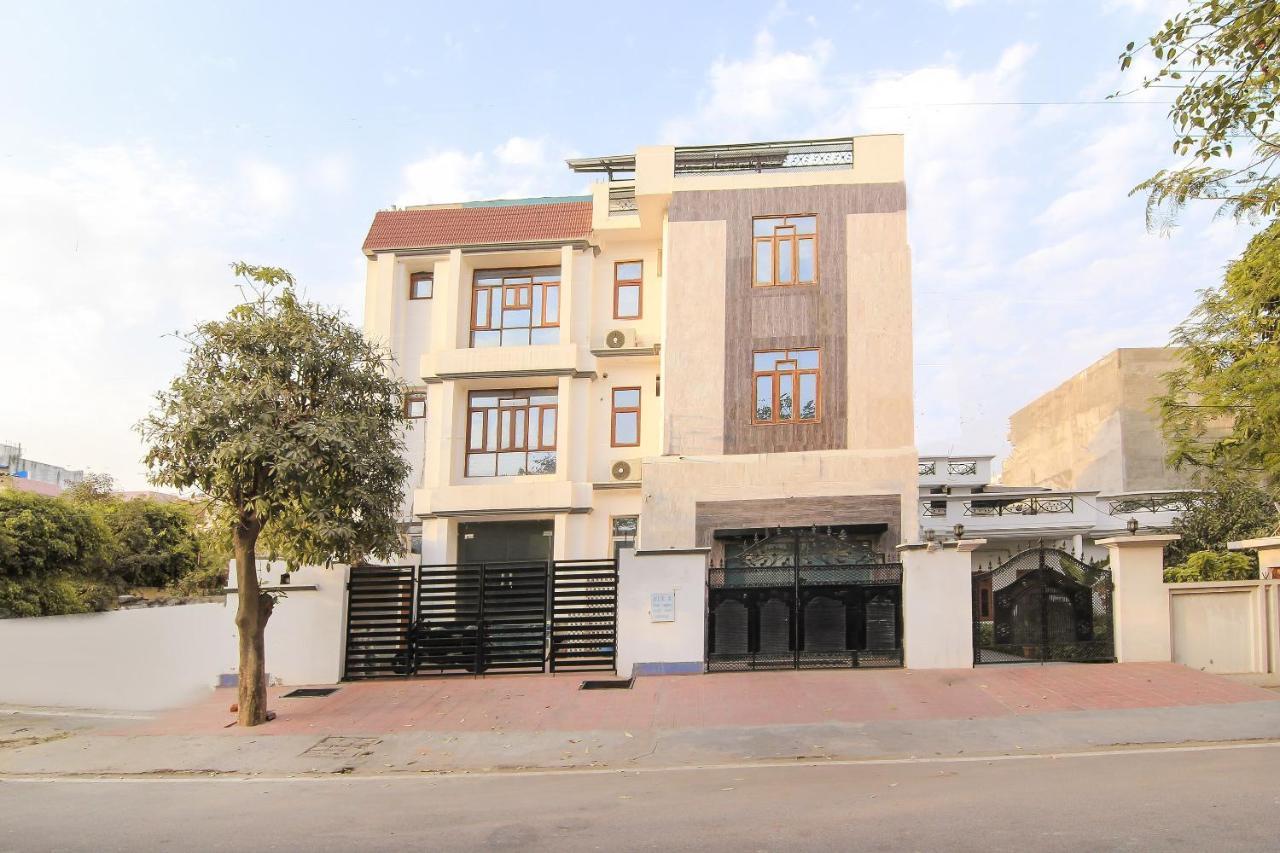 Oyo Flagship 4434 Earth Inn Lucknow Bagian luar foto