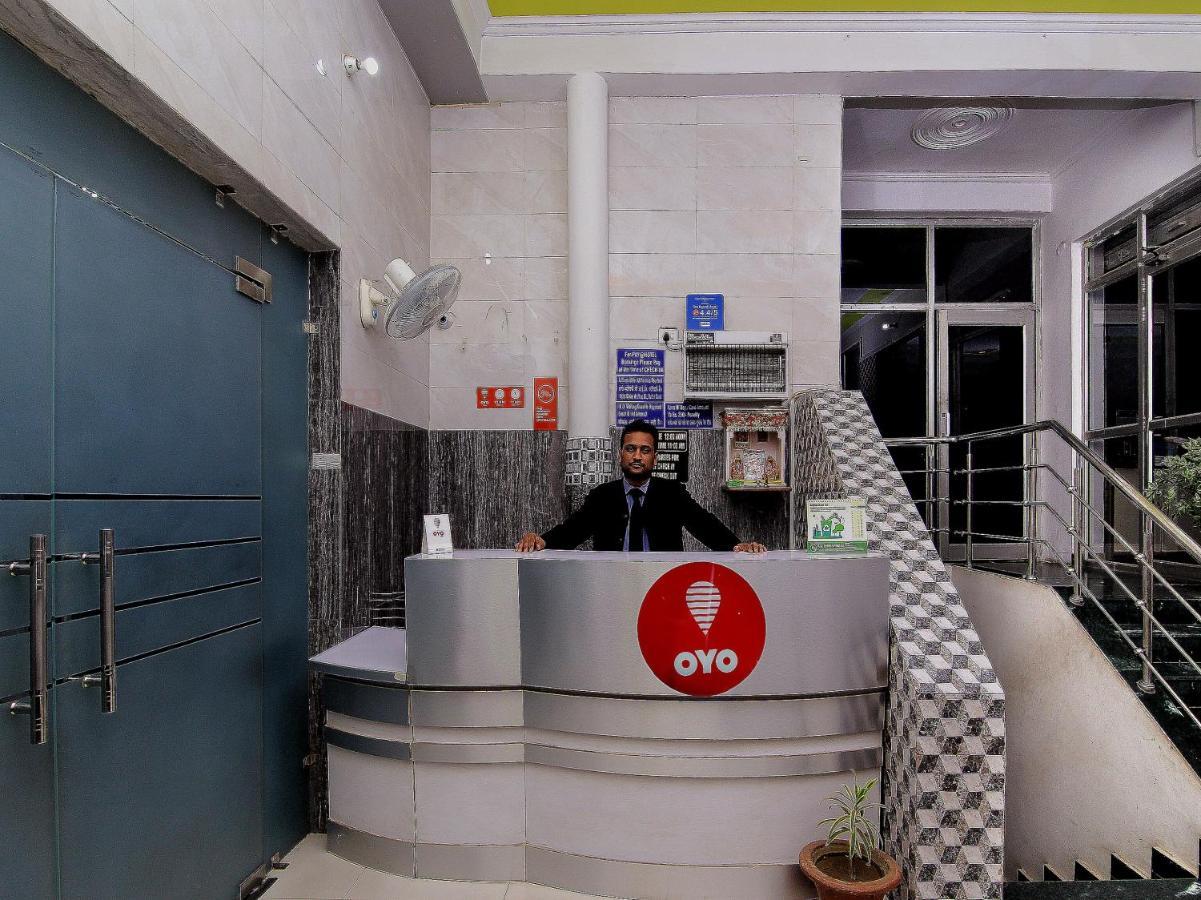 Oyo Flagship 4434 Earth Inn Lucknow Bagian luar foto